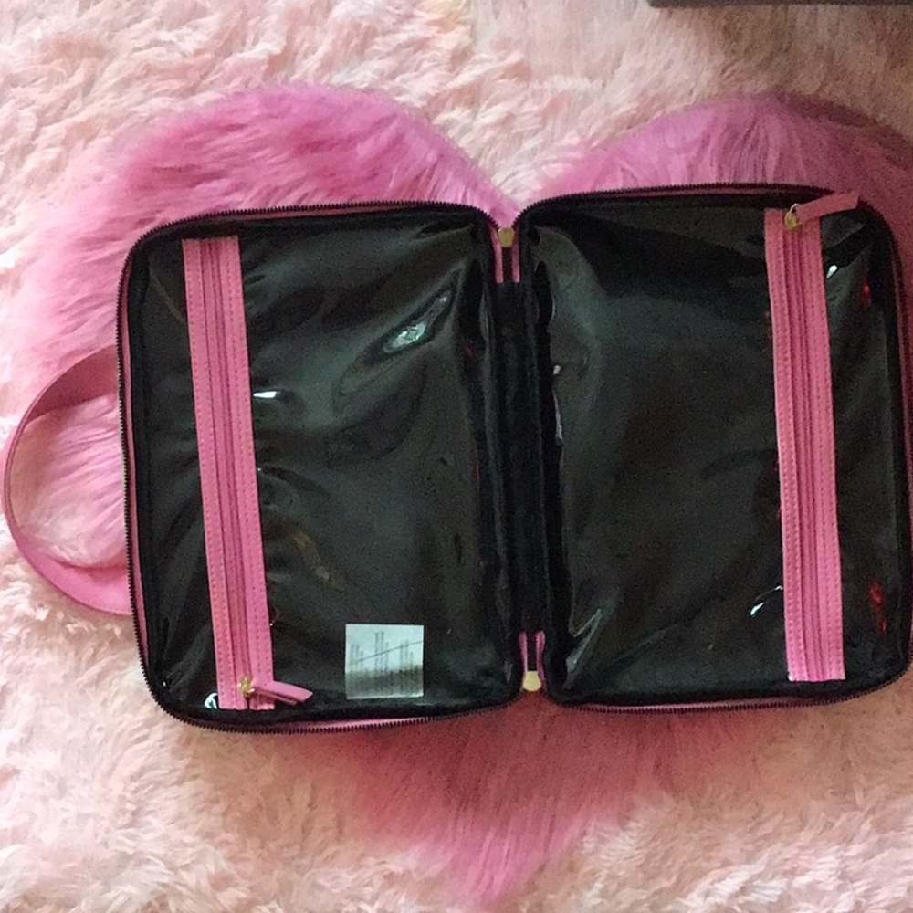 NWOT🌷Betsey Johnson adorably precious floral bag💐🌞 - Picture 3 of 6